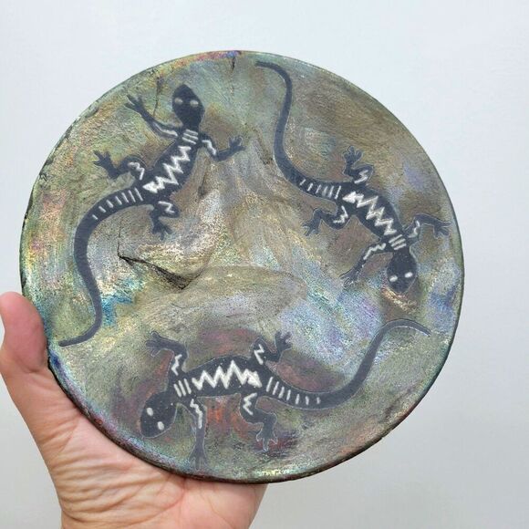 Signed Raku Pottery Plate by Brian Diller – 2005 Southwest Lizard Design - Picture 1 of 9
